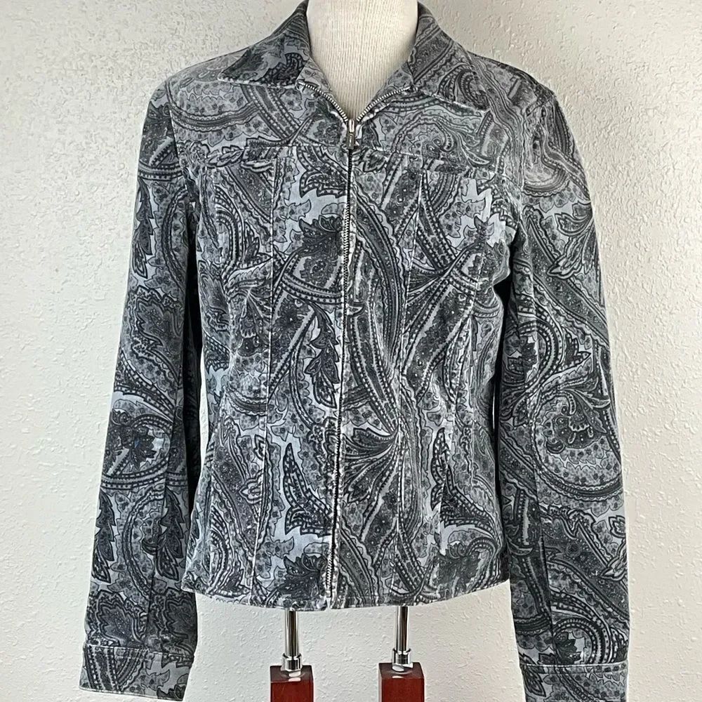 NWOT Jones New York Womens Velour Style Paisley Pattern Zip Up Jacket Size M